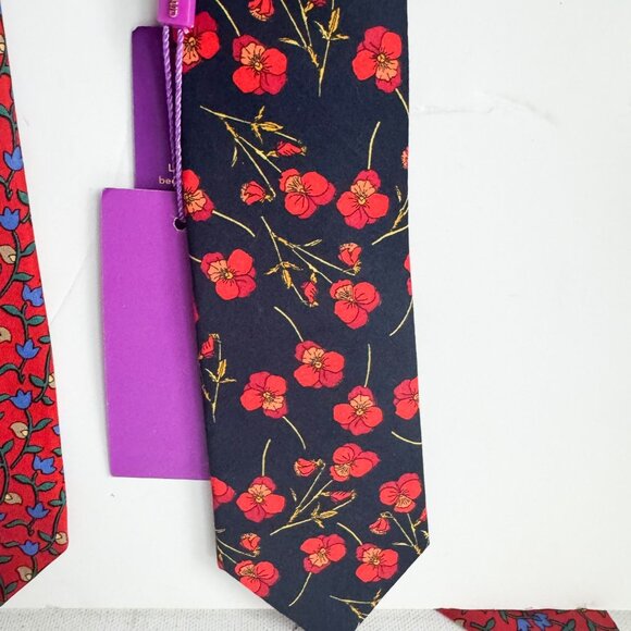 Liberty Fabric Set of 2 floral Silk Ties - Picture 5 of 10